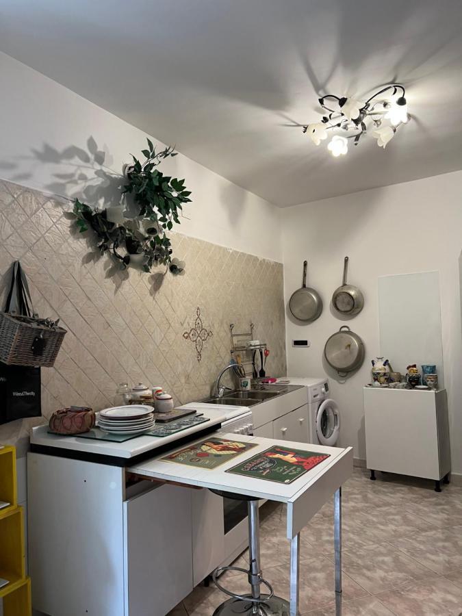 Casa Kamalei, Tra Plebiscito E Lungomare Apartman Nápoly Kültér fotó